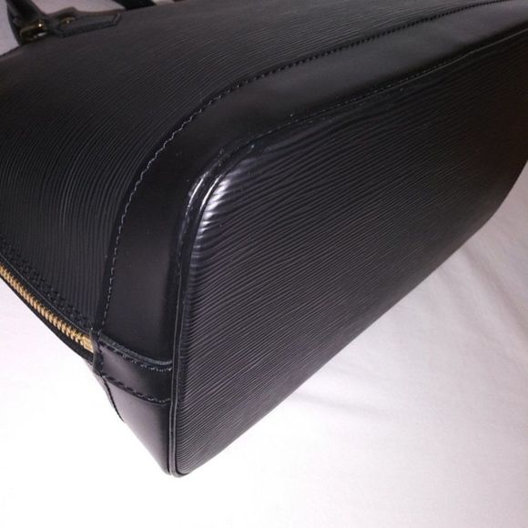 Louis Vuitton Alma Epi Black Satchel - Picture 4 of 16